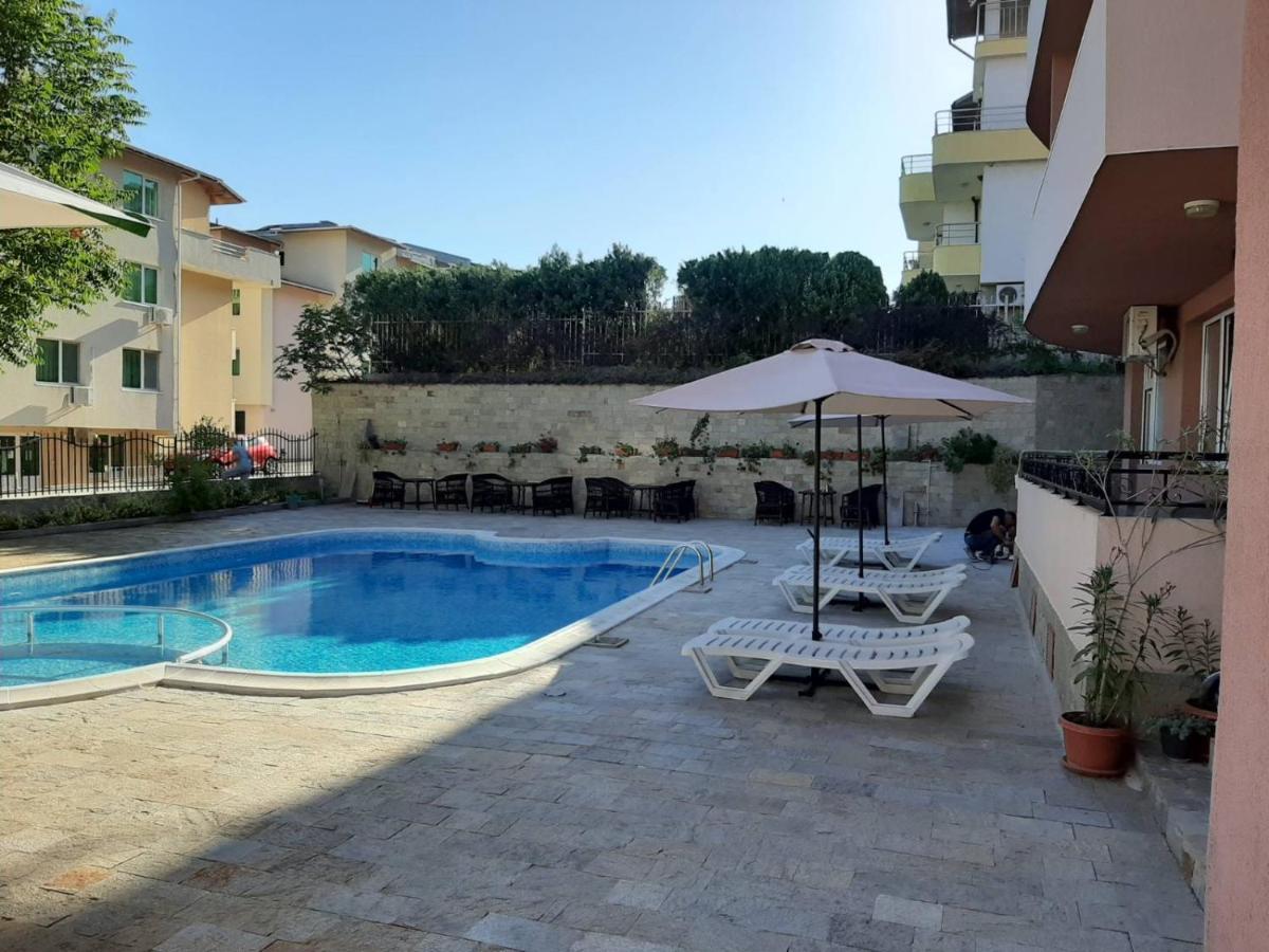 Incanto Apartments Sveti Vlas Bagian luar foto